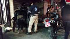 بالصور: سرقة حقيبة سيدة وسط مدينة يافا بعد الاعتداء عليها بالضرب 